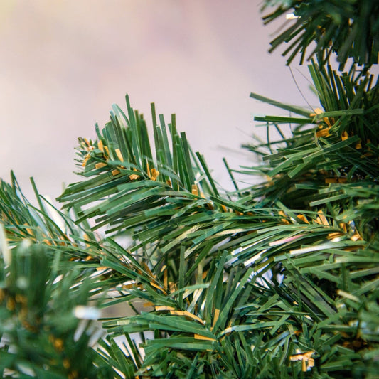 108" Sierra Fir Wreath Unlit - foliage close-up