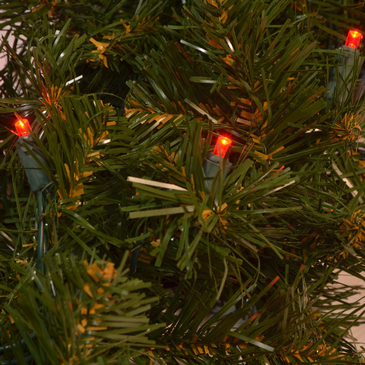 48" Sierra Fir Wreath with LED Concave Lights - greenery texture with lights, close-up 4