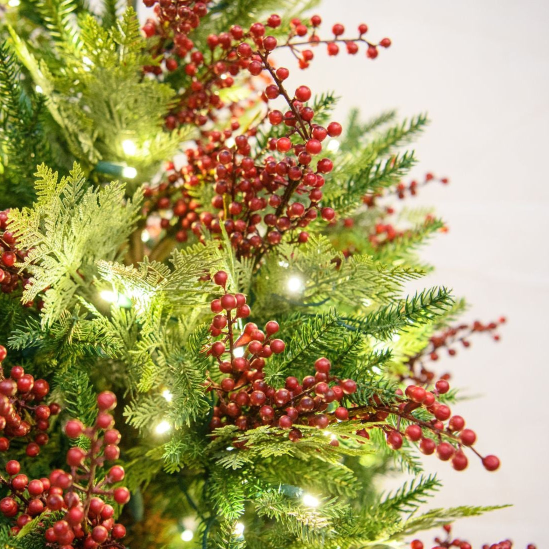 4' Mixed Pine Berries Potted Tree - foliage, berries and lights close-up 4