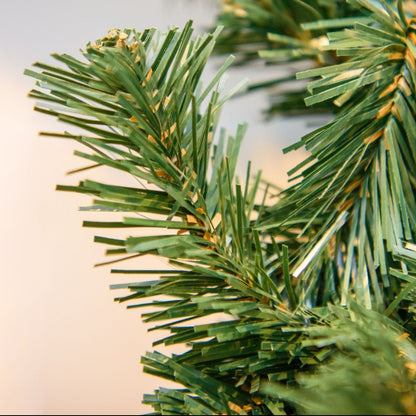 Non-Lit 9' Garland - branch close-up
