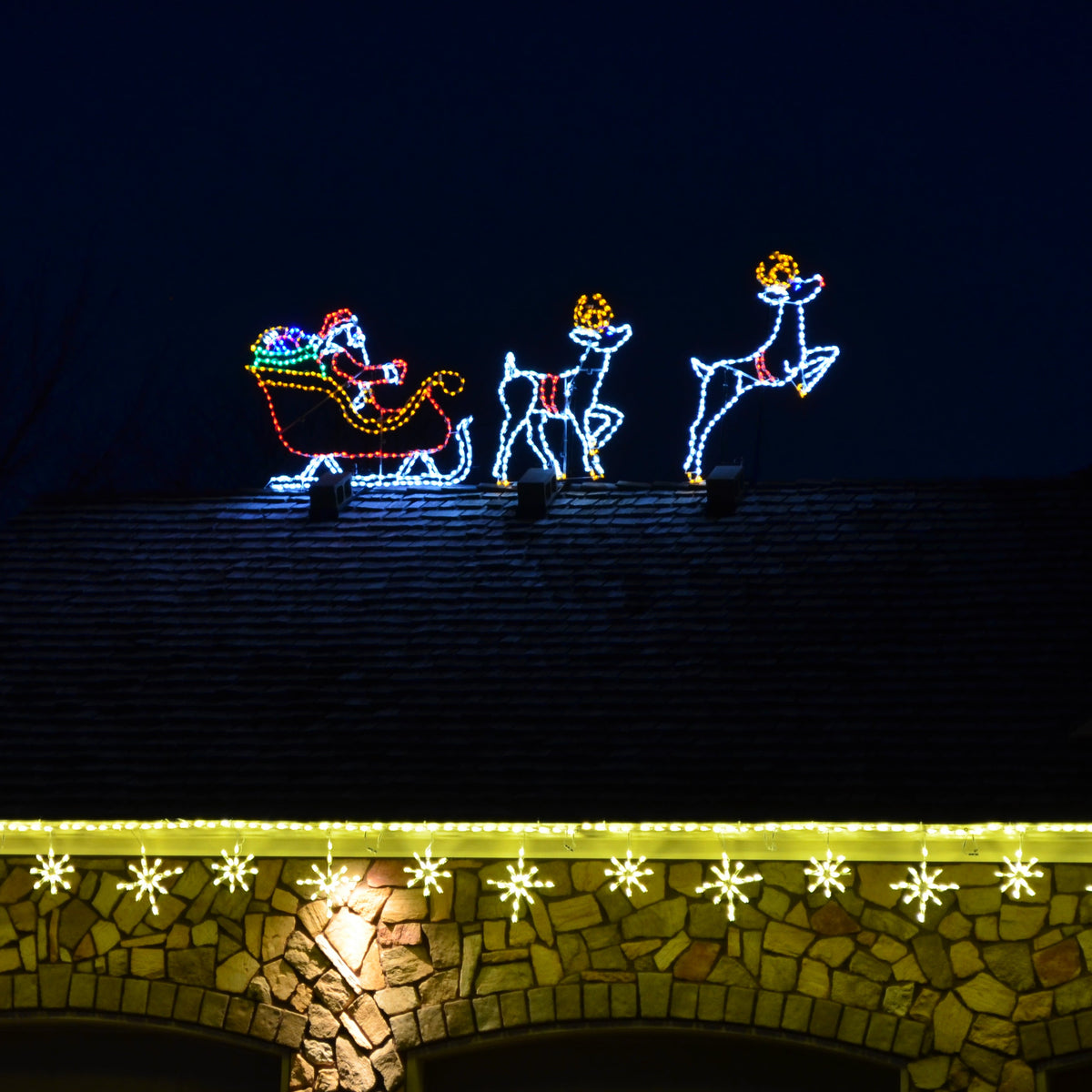 Santa in Sleigh with Reindeer Scene LED Display