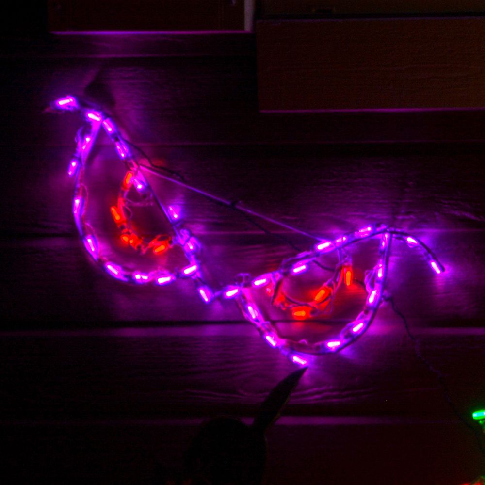 Spooky Eyes LED Display - Red (31")