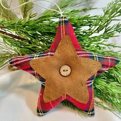 Bundles of 4: Plaid Star with Button