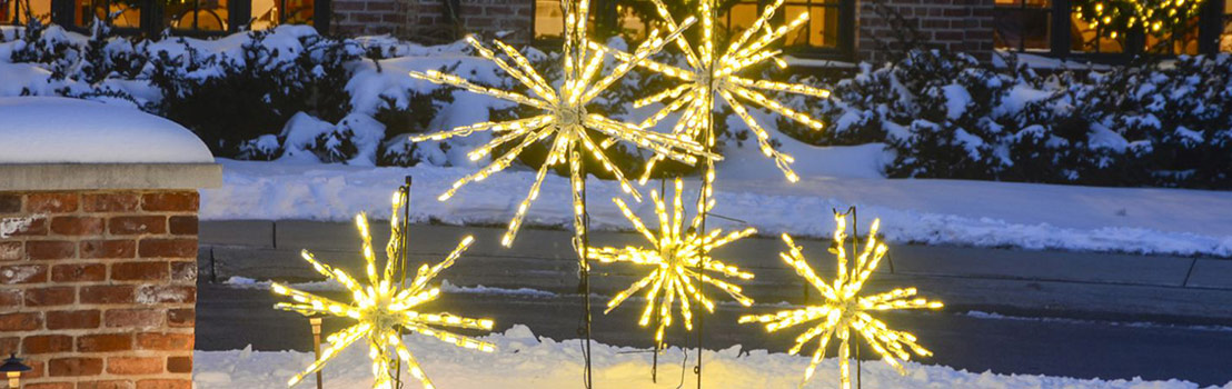 Wholesale Holiday Displays on Snowy Front Yard in Bellevue, Gretna, Omaha, Papillion, Valley